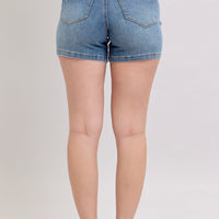 dfc9cc1e-c804-44e2-b5cf-2c011f3e720d-Max