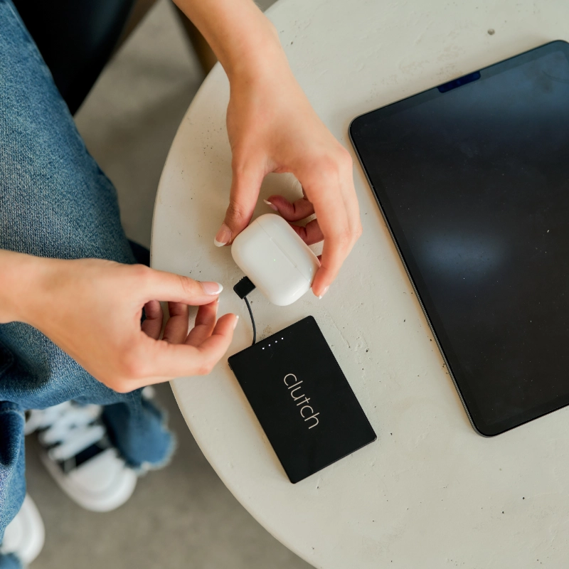 Clutch Pro charging earbuds