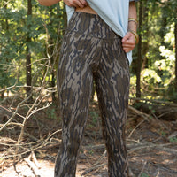 Combat Waterfowl Haven Performance Legging Mossy Oak Bottomland view 1