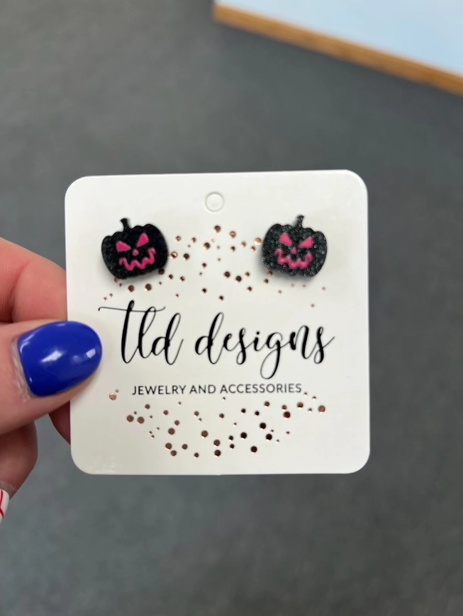 Black Smiley Pumpkin stud earrings